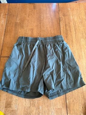 Athletic shorts